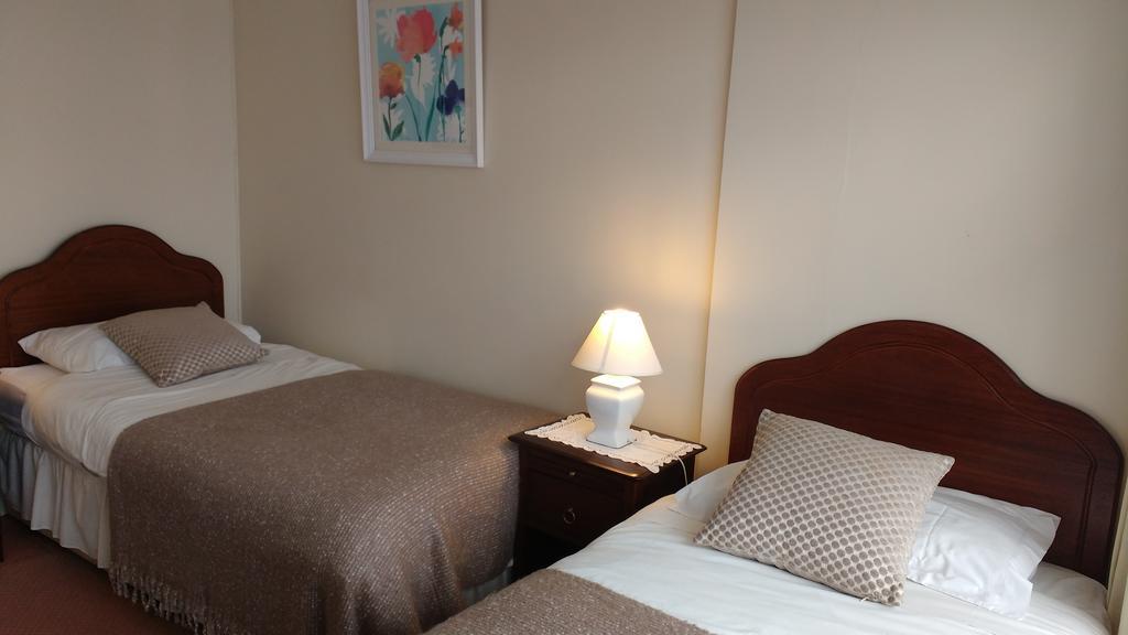 The Laurels B&B Килкени Екстериор снимка