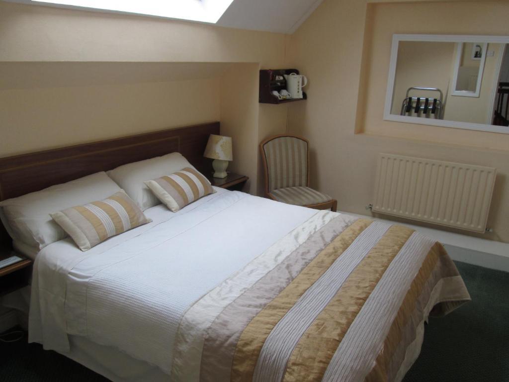 The Laurels B&B Килкени Екстериор снимка